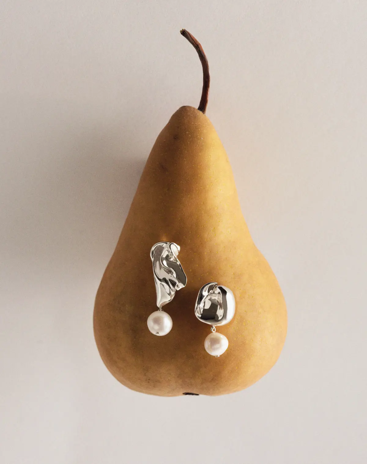Merit Cweditorial SHOT 9 STILL LIFE SILVER 0025 (1)