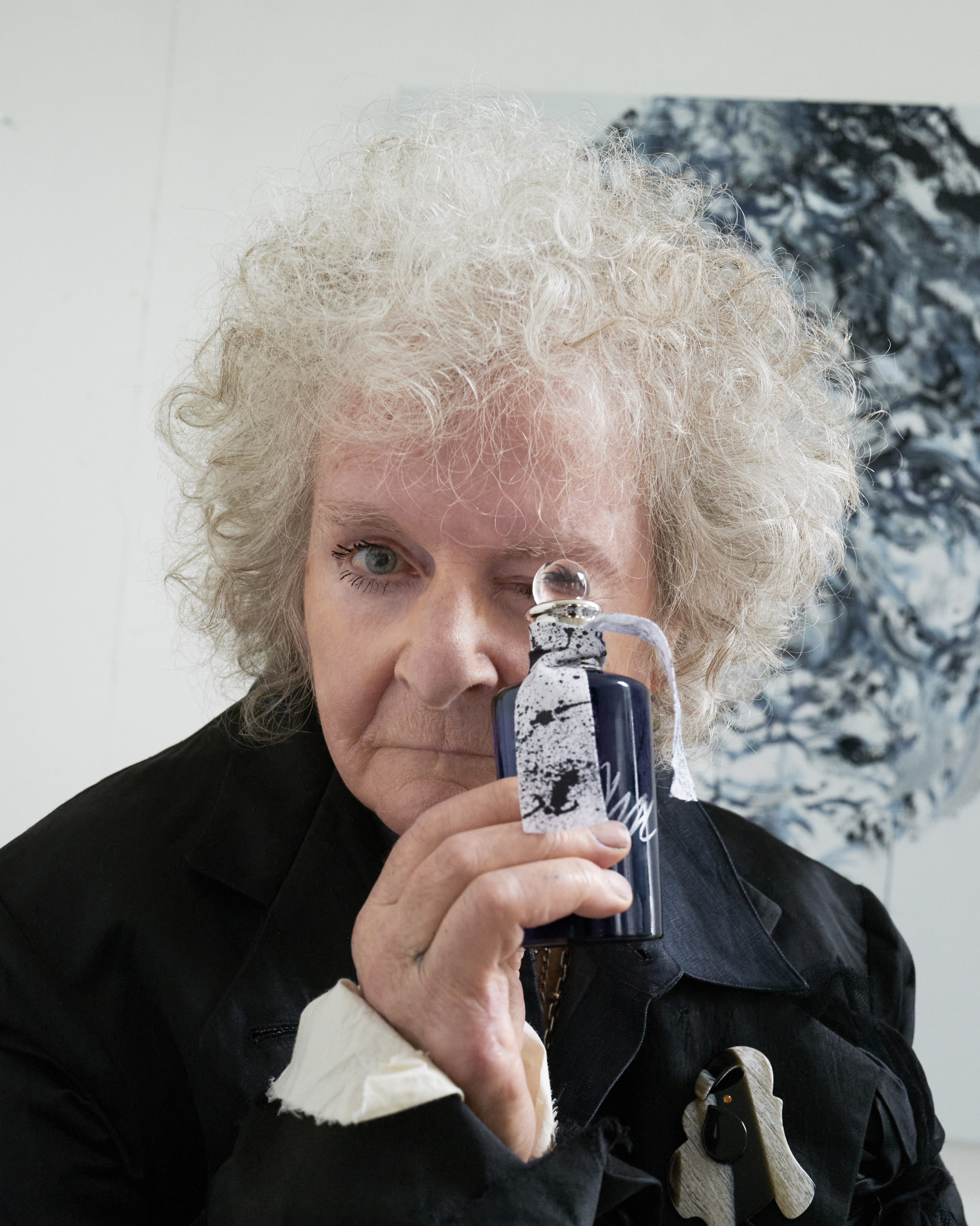 L1041811 HR