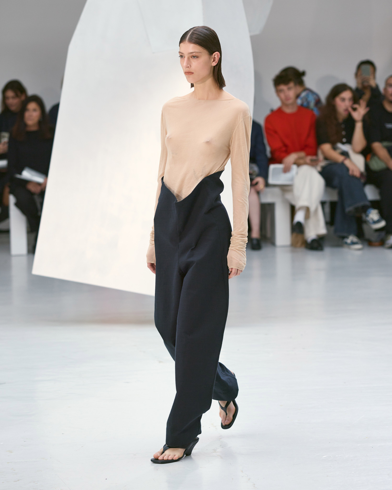 Ruohan Ss27 Runway02 IG Look 01