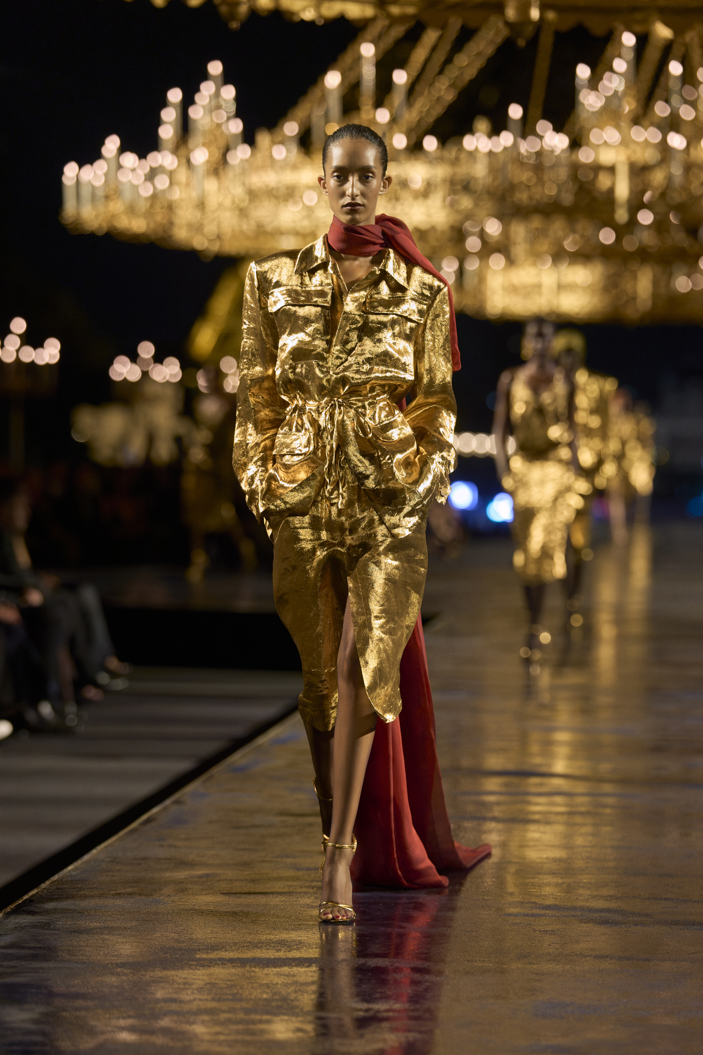 SAINT LAURENT FASHION SHOW WOMEN's SUMMER 27 RUNWAY 17 HR