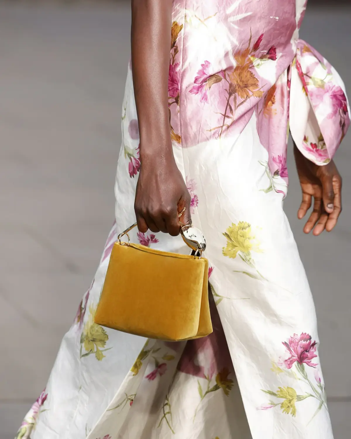 Erdemspringsummer2025 Photographedbyjasonlloydevans Runway Details 53