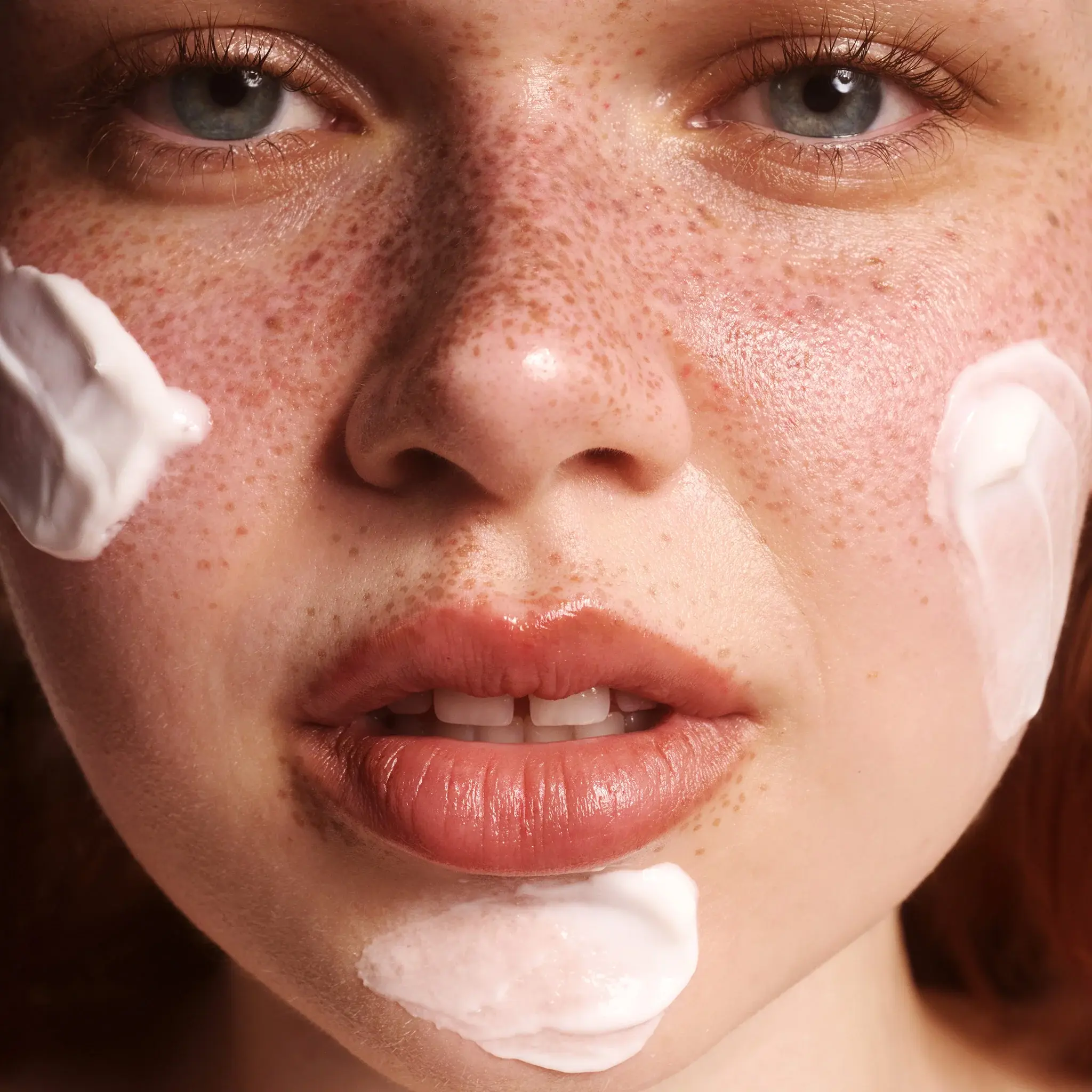 1026966 25Q3 Heroes S12a Vitamin E Moisture Application Zuzu 121 Inajhps038